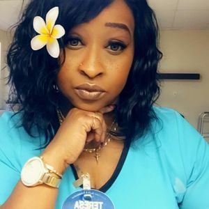 Meet your Posher, Teresa